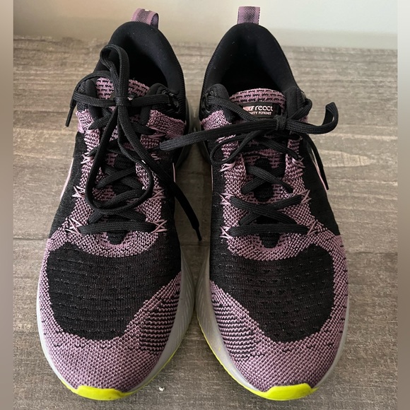 Women’s Nike React Infinity Run Flyknit2 - Picture 1 of 5